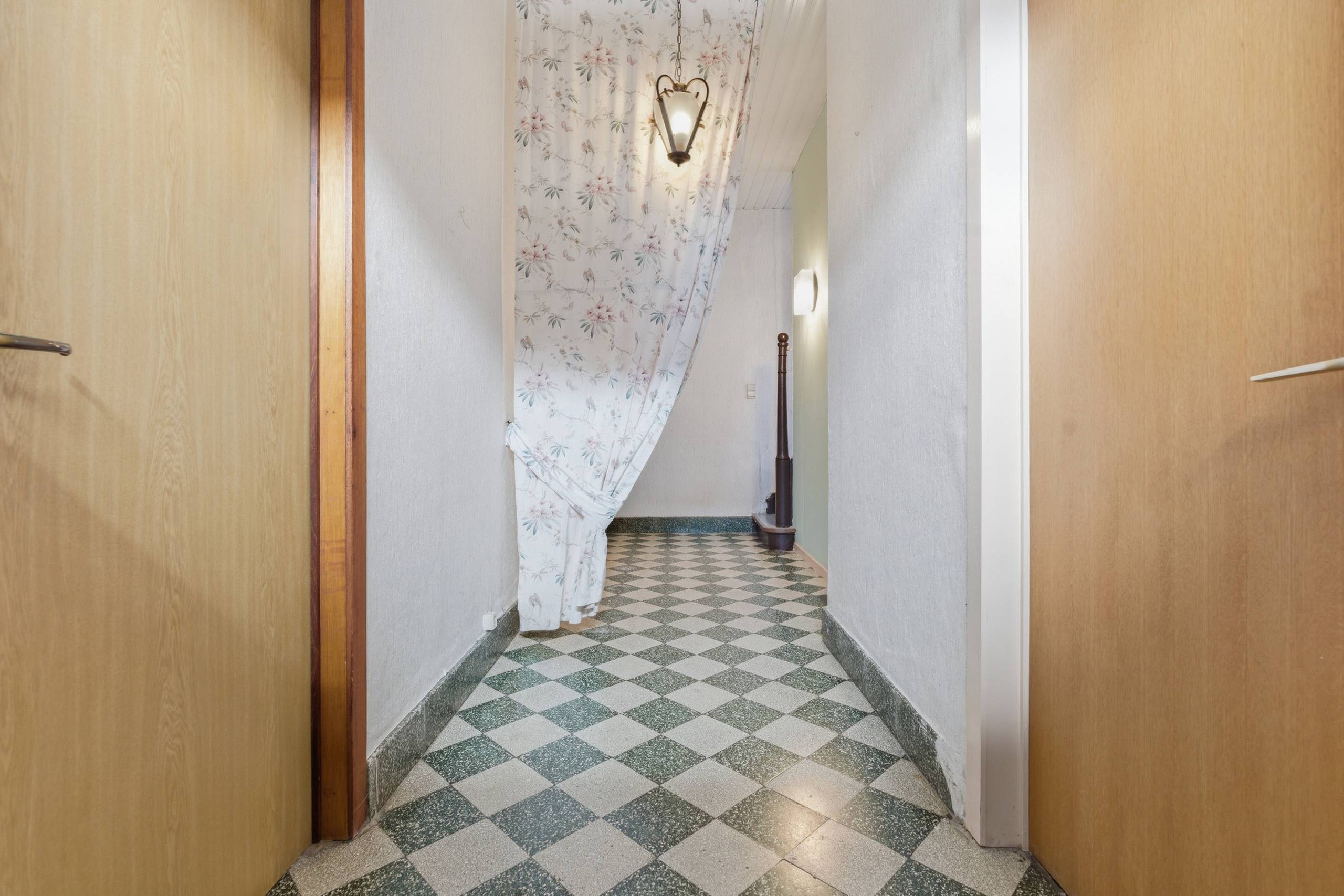 Ruime woning met garage in Izenberge - foto 4