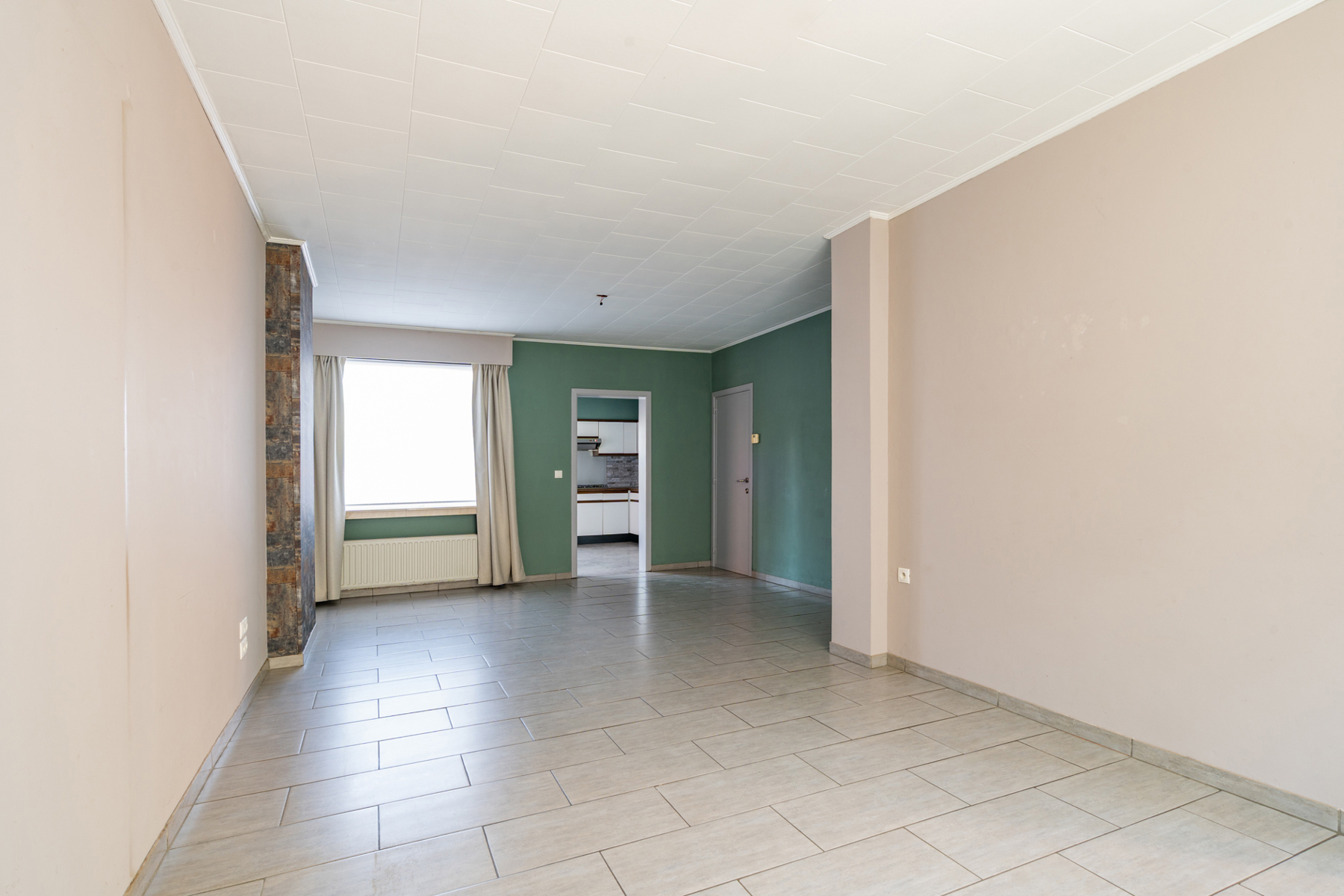 GESLOTEN BEBOUWING IN HET CENTRUM VAN WUUSTWEZEL - foto 4