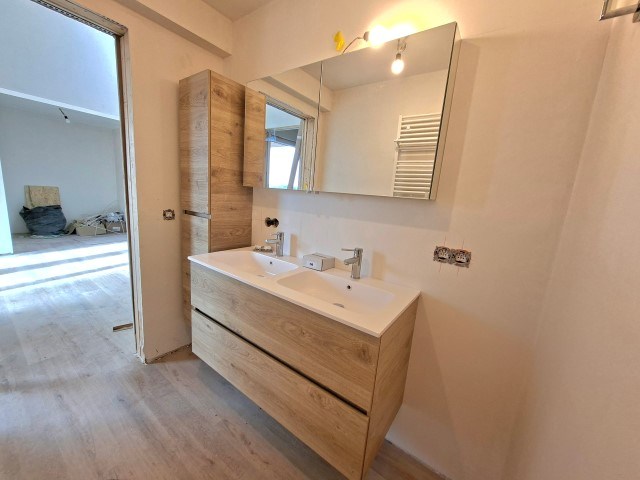 Apartment for rent in Sint-Kruis with 3 bedrooms - photo 2