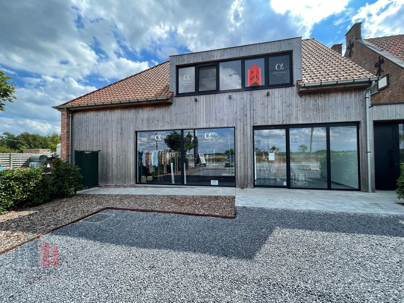 110 m² instapklaar en modern kantoor met terras te Deinze - foto 1