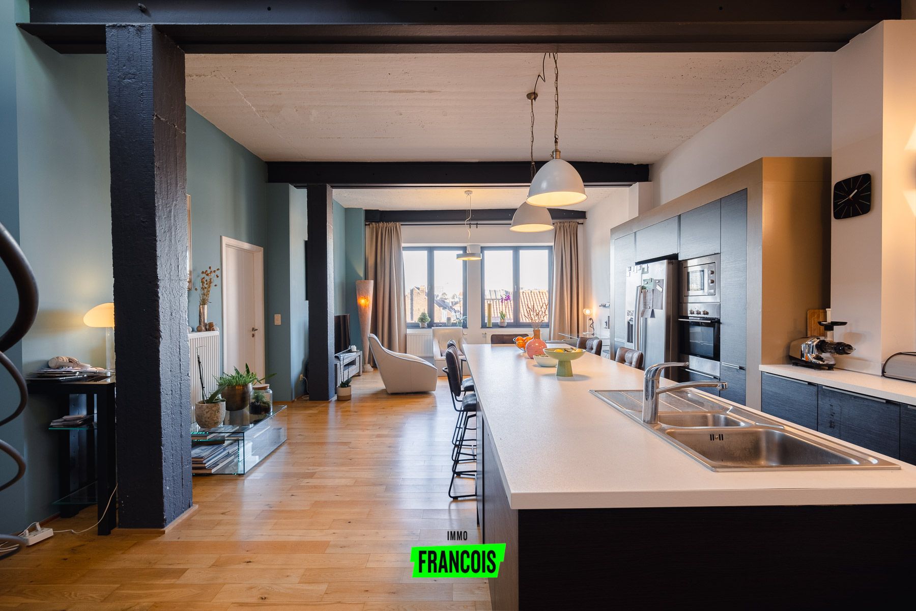 Penthouse 140 m² met groot terras 75m² , 2 slaapkamers en garage in Sint-Jans-Molenbeek - foto 2