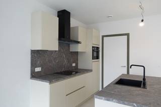 Knap nieuwbouw appartement met 2 slaapkamers te Oud-TurnhoutBeschikbaar vanaf: 01/03/2026 | Vaste kosten: €60/maand | Provisie verwarming:...