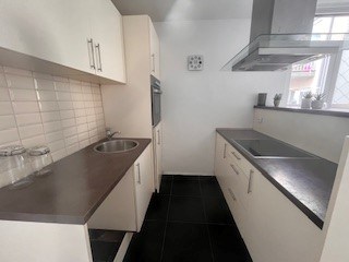 Garage fermée à un EMPLACEMENT PRIVILÉGIÉ juste derrière la digue de mer, en plein centre d'Ostende. - photo 5