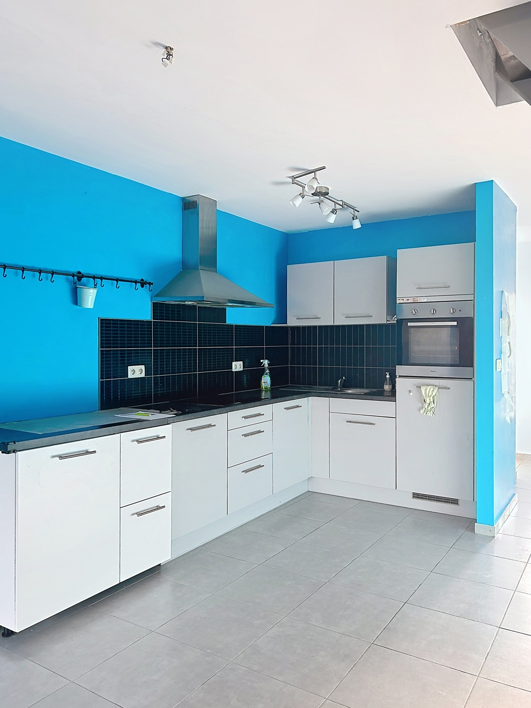 Appartement te huur in Frameries met 2 slaapkamers - foto 3