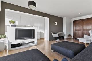 Dans le quartier calme et verdoyant de la Fruithoflaan, dans la résidence « Le Gerlache », nous trouvons cet appartement 1 chambre avec terrasse,...