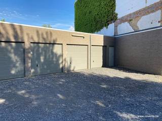Garage à louer en centre-ville de Courtrai<br /><br />6.5m x 2.7m<br /><br /> 