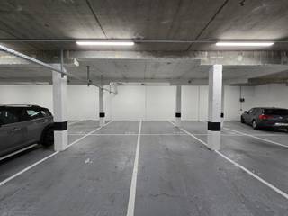 UCCLE – Situé dans une résidence sécurisée de la rue Edith Cavell, ces emplacements de parkings sont une solution idéale pour protéger votre...