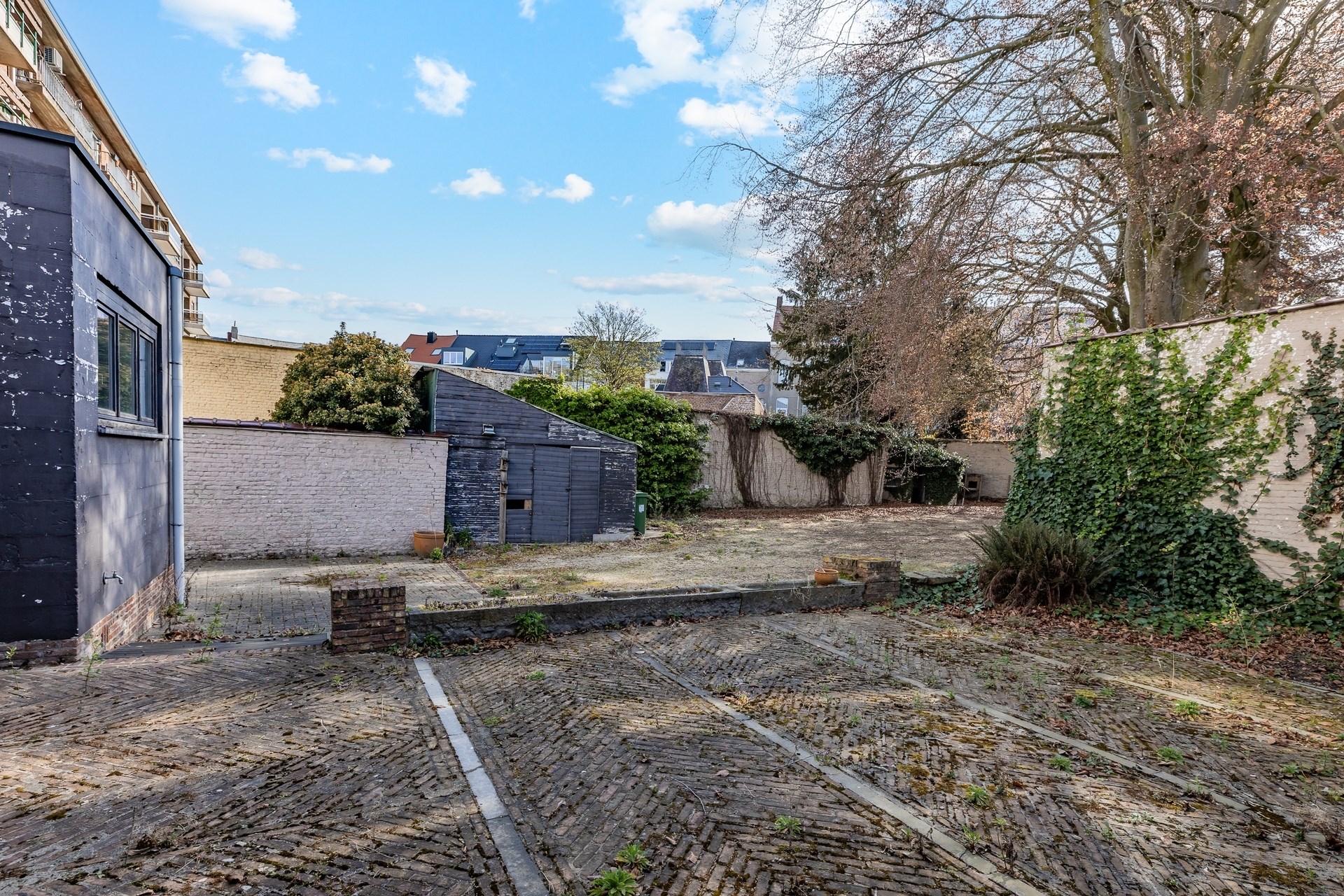 Uniek en uitzonderlijk ruim herenhuis op toplocatie in Aalst  - foto 4