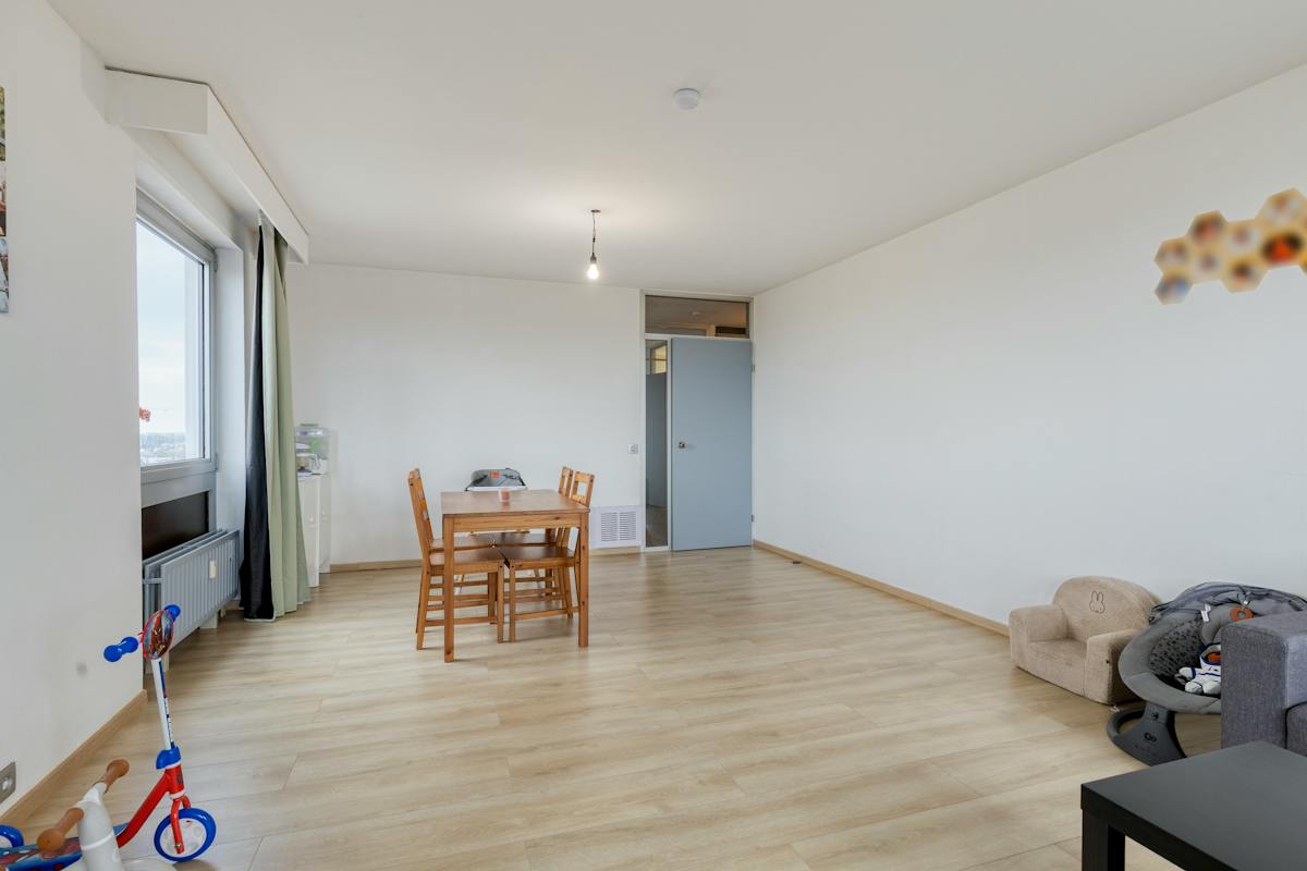 Appartement prêt à emménager au 13e étage à Borgerhout ! - photo 4