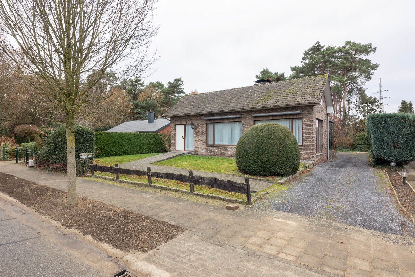 Huis te koop in Overpelt met 4 slaapkamers - foto 1