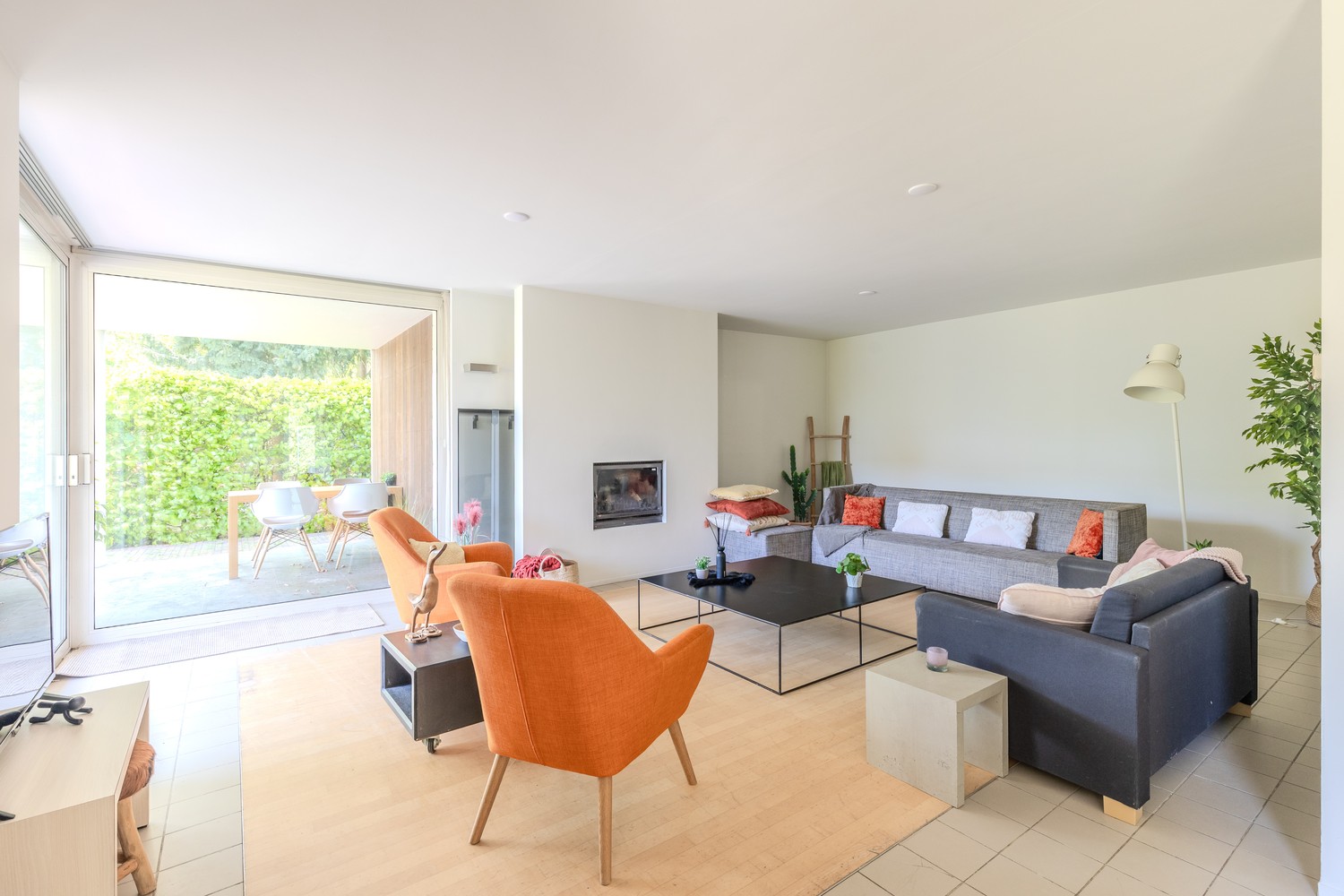 Moderne villa met ruime leefruimte, 4 slaapkamers en 2 badkamers op 13 are in gegeerde buurt Neerharen-Lanaken - foto 3