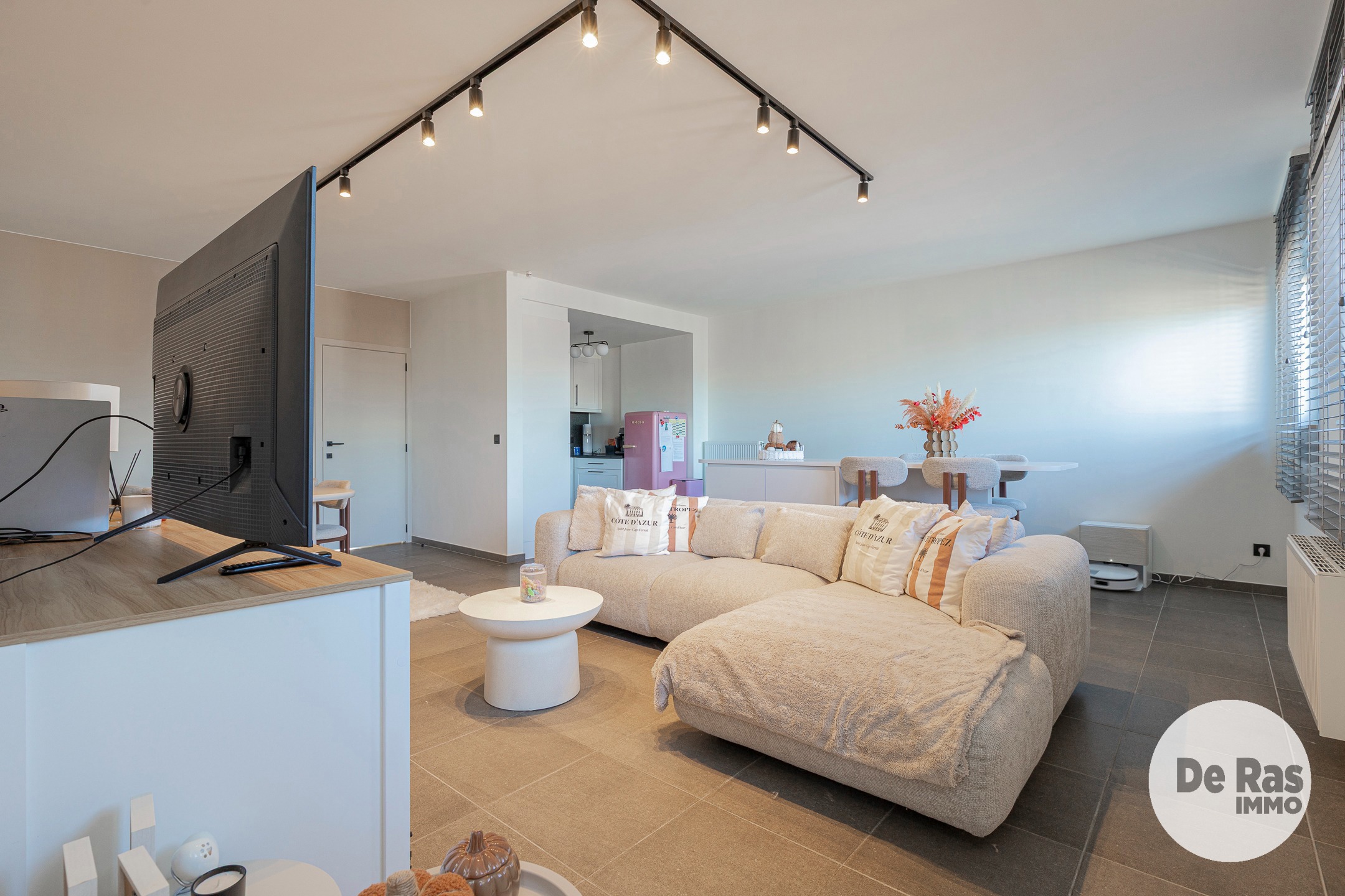 HERZELE - Recent appartement met 2 slpks, pal in het centrum - foto 5