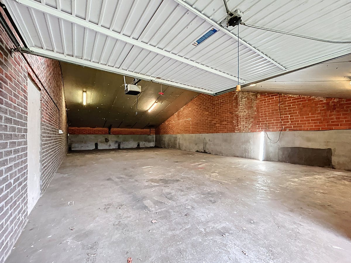 Magazijn/opslagplaats (100 m²) te huur in Wuustwezel - foto 2