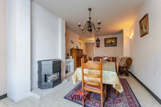 Ben je op zoek naar een gezellige centraal gelegen woning én een mooie tuin? Deze woning, gelegen op het dorpsplein van Kachtem, combineert...