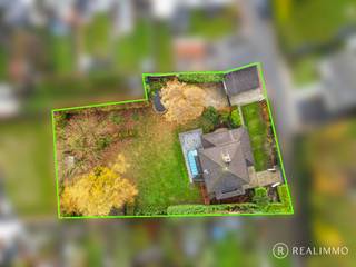 Découvrez, au cœur de Dottignies, cette surprenante villa contemporaine implantée sur un terrain de 1.699 m².Bien qu'elle dispose d'une situation...