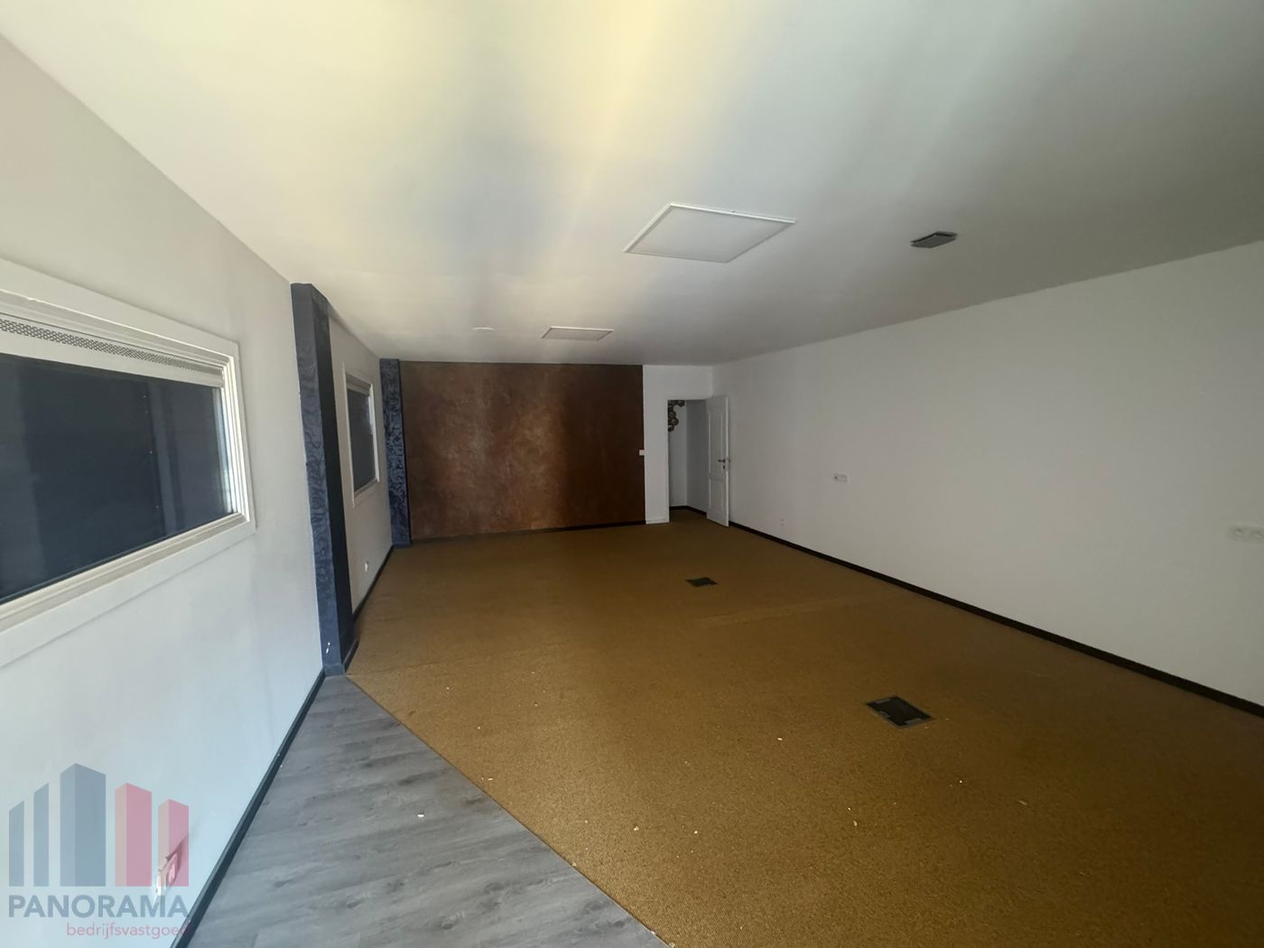 UITSTEKEND GELEGEN KMO-UNIT VAN 192 m² MET MAGAZIJN EN KANTOORRUIMTE - photo 5
