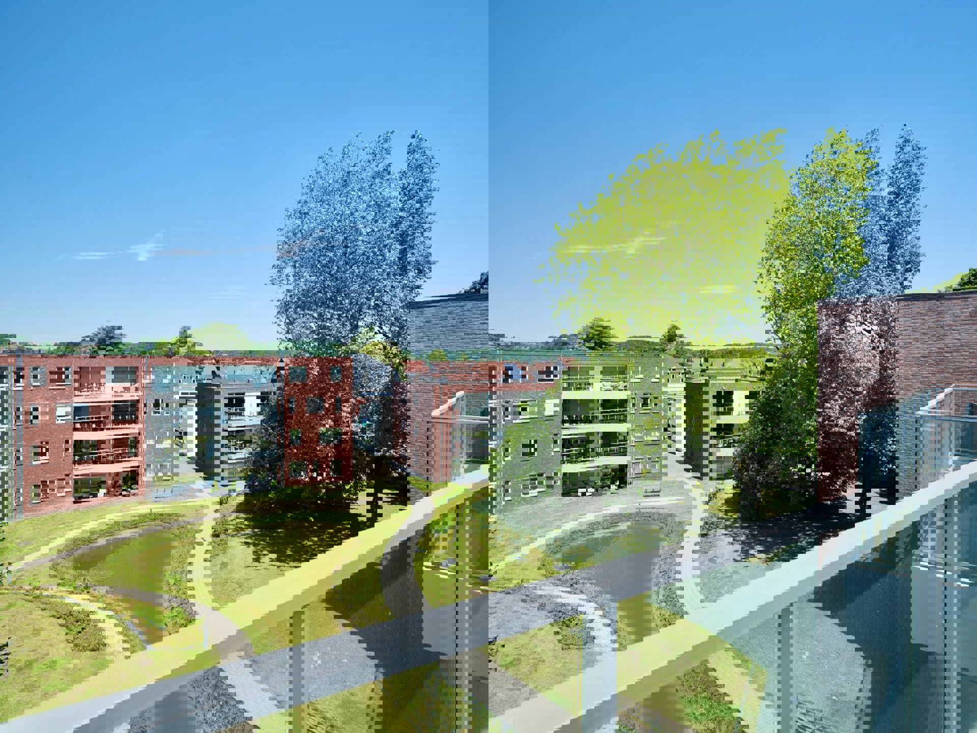 Ruime appartementen, groot terras, zicht op tuin en vijver - foto 5