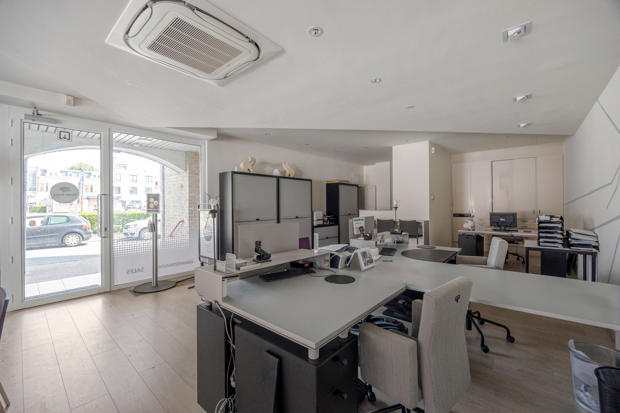 Centraal gelegen handels-/kantoorruimte te Zaventem. - foto 4