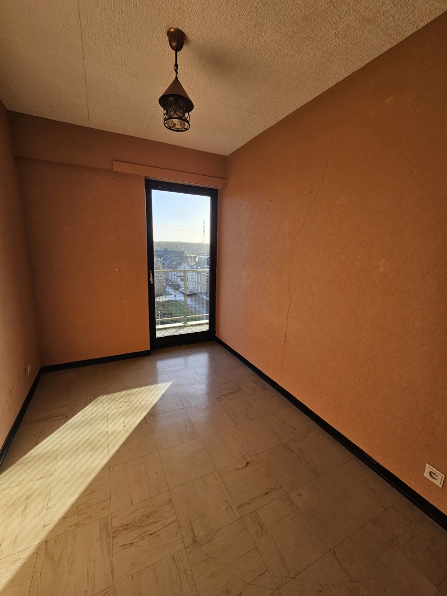 Goed gelegen appartement met 3 slaapkamers en staanplaats - foto 5