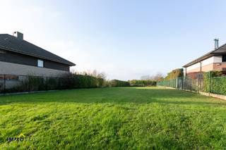 Prachtig perceel bouwgrond te koop te Asse, geschikt voor een fraaie open bebouwing.De oppervlakte van dit perceel bedraagt 11a69ca en beschikt over...