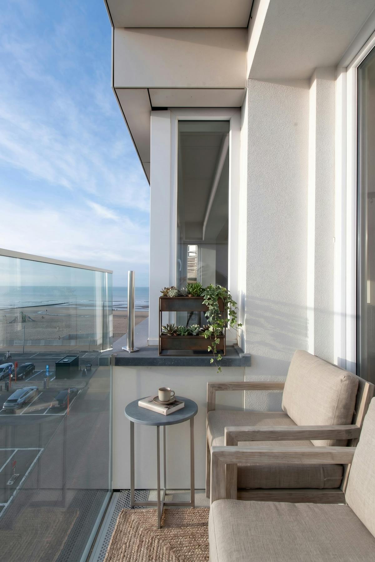 Prachtig gerenoveerd appartement met zijdelings zeezicht - foto 4