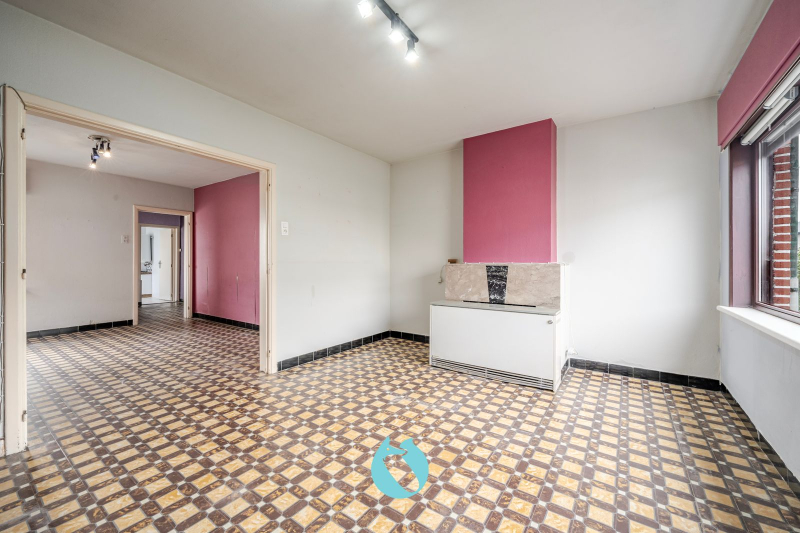 Te renoveren woning in het hart van Ertvelde - unieke investeringskans! - photo 2