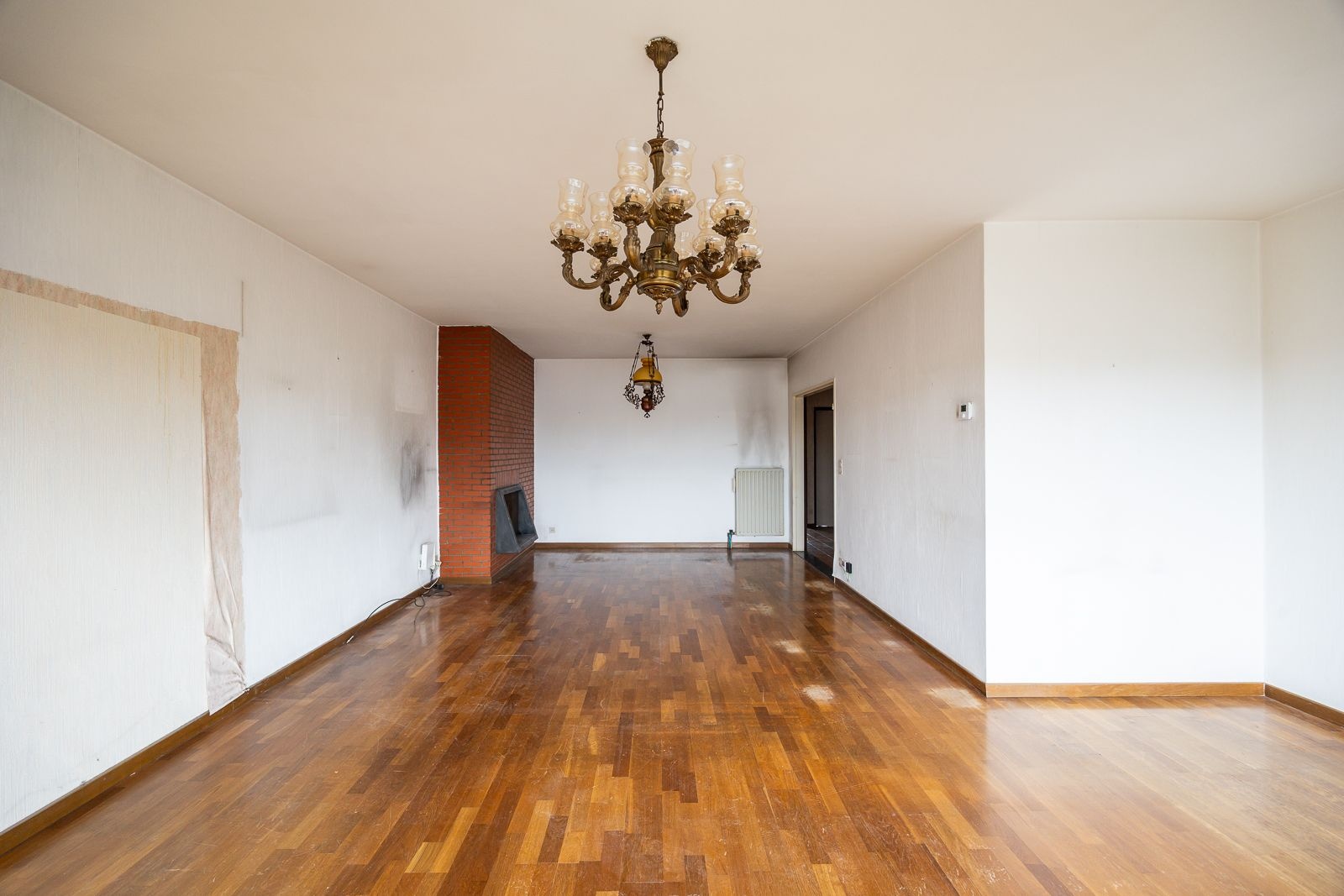 Ruim 3-slaapkamerappartement met renovatiepotentieel! - foto 5