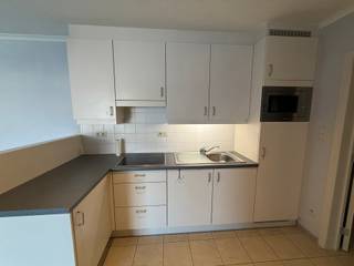 Appartement met twee slaapkamers en een groot terras. Het appartement bevindt zich op de eerste verdieping en is bereikbaar met de lift. Er is...