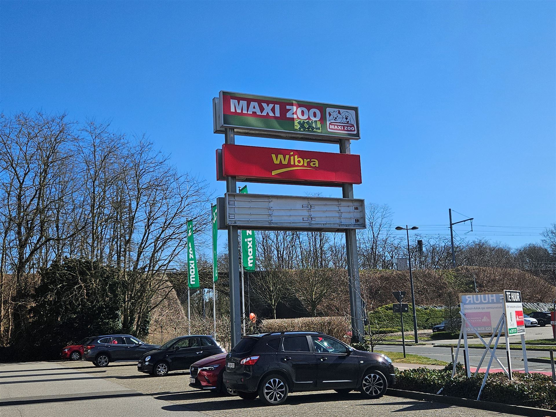 Commercial for rent in Genk - photo 2