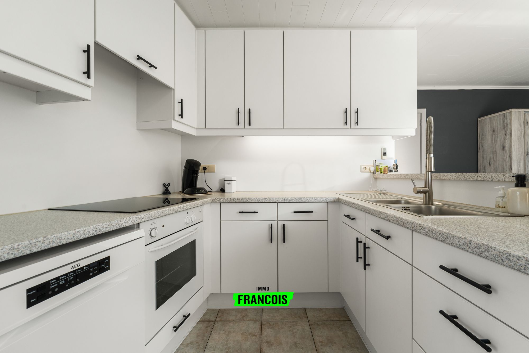 Instapklare gezinswoning met 4 slaapkamers in Torhout! - foto 4