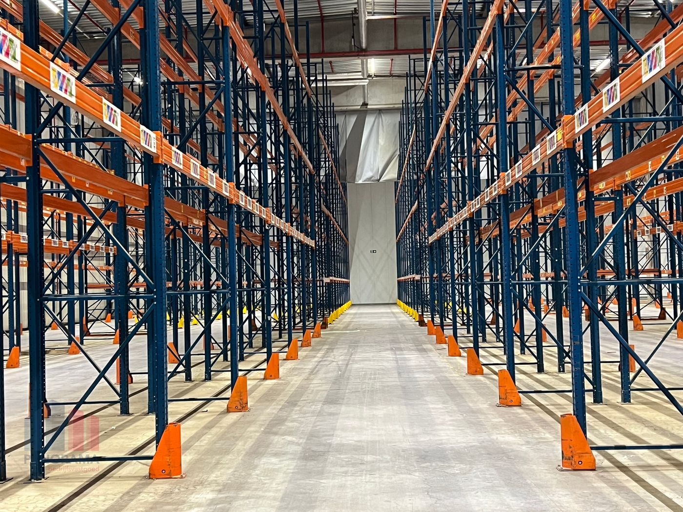 3.744  m² opslagruimte nabij  A12 te Willebroek - foto 5