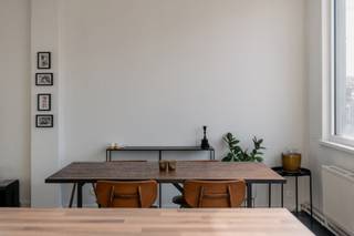 Lichtrijk appartement met karakter in de MarkgravebuurtIn de rustige Broederminstraat, op wandelafstand van het Antwerpse Zuid, vind je op de derde...