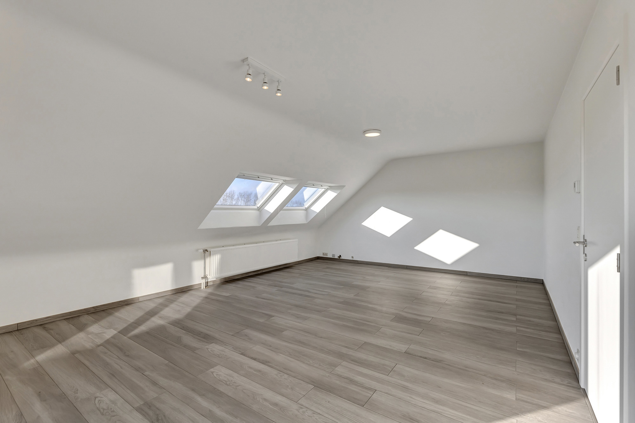 Instapklaar appartement met terras en parking in Ninove - foto 4