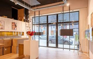 Instapklare winkel van +/- 70m² met een berging van +/-37m² te huur in de Drukkerijstraat.Deze is gelegen tussen de Nationalestraat en...