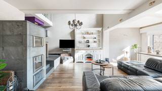 Moderne stadswoning mét parking in het centrum van Heist, op korte afstand van het strand. In slechts enkele minuten, via het mooie...