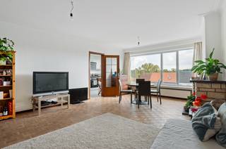 Instapklaar appartement met terras.Op de derde verdieping bevindt zich dit appartement met een bewoonbare oppervlakte van ca. 85 m². De inkomhal en...