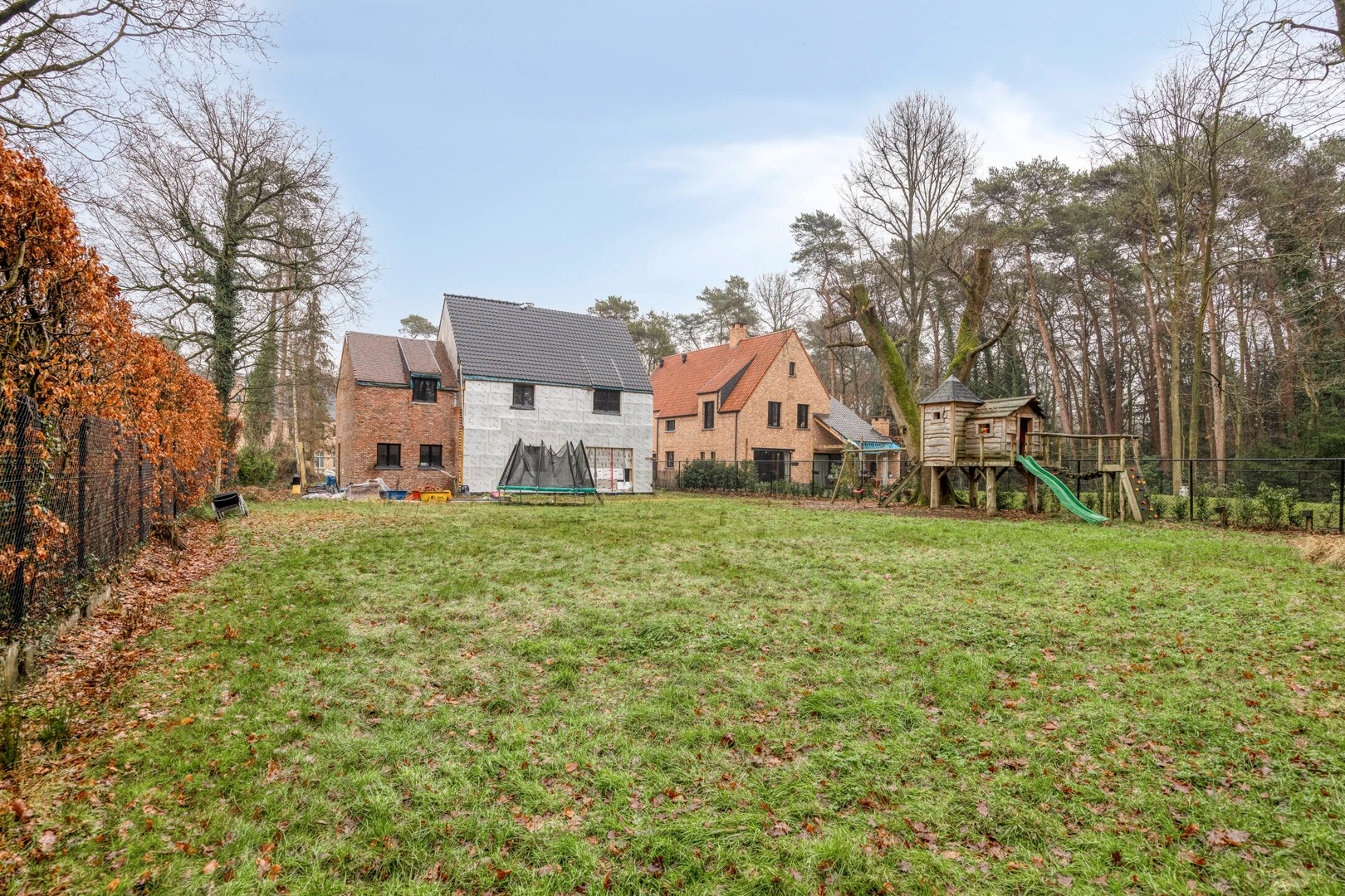 Ruime af te werken villa op een perceel van 1.663 m2 met vergund bijgebouw - foto 5