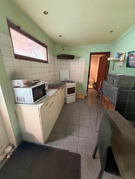 OP TE FRISSEN EIGENDOM MET BIJZONDERE INDELING - foto 5