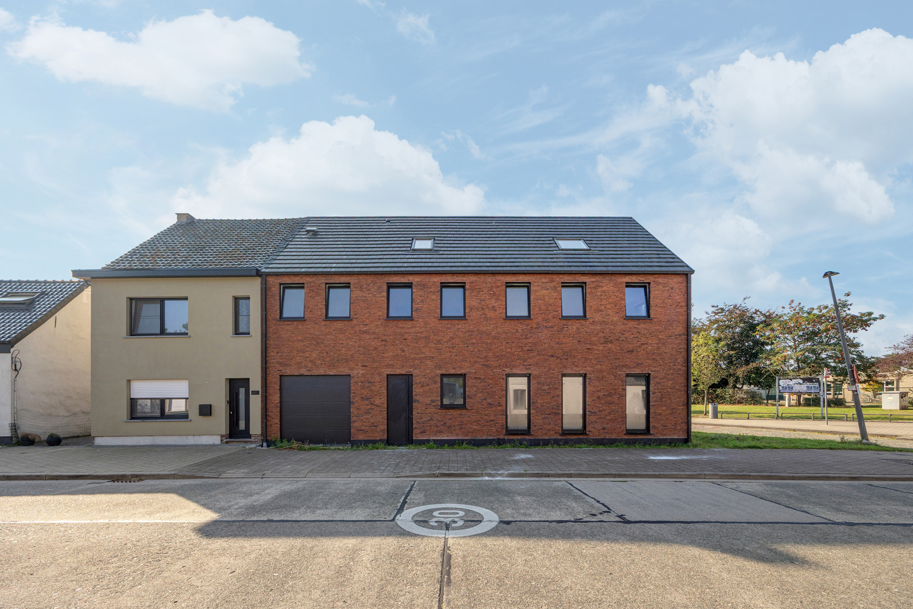 Ruime woning, ideaal voor kangoeroewonen of combinatie wonen-werken - foto 1