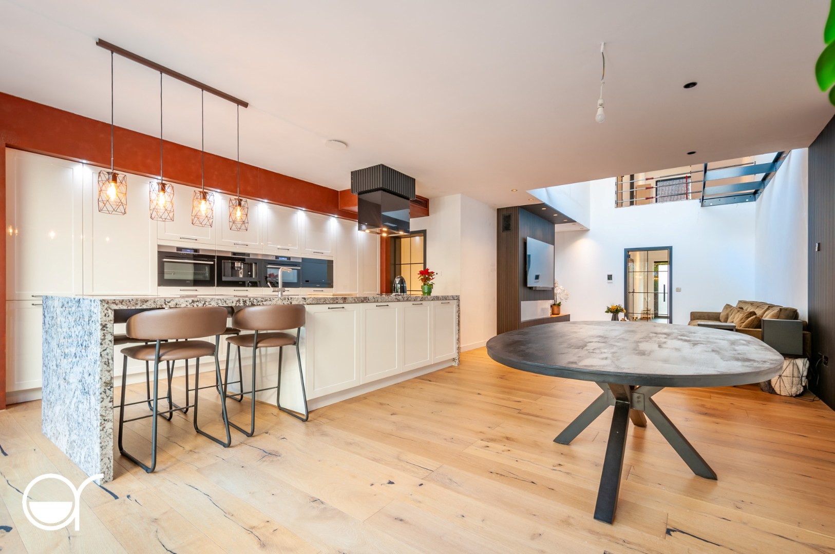 Ruime nieuwbouwwoning met vier slaapkamers in Sint-Amandsberg. - foto 4