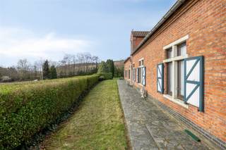 Gelegen op een swing van de Winge Golf en Country Club, vlakbij het Gouden Kruispunt en alle belangrijke invalswegen, zijn wij verheugd deze...