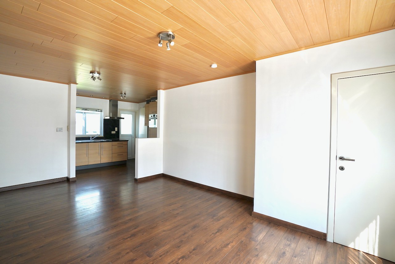 Instapklare woning met 3 slaapkamers in het hart van Bassevelde - foto 5