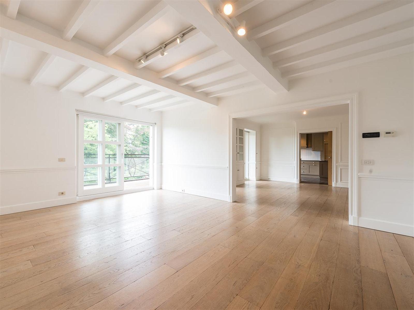 Apartment for rent in Woluwe-Saint-Pierre with 3 bedrooms - photo 2