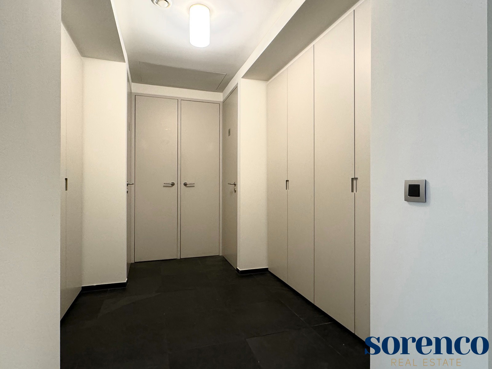 Commercial à louer à Anvers - photo 3