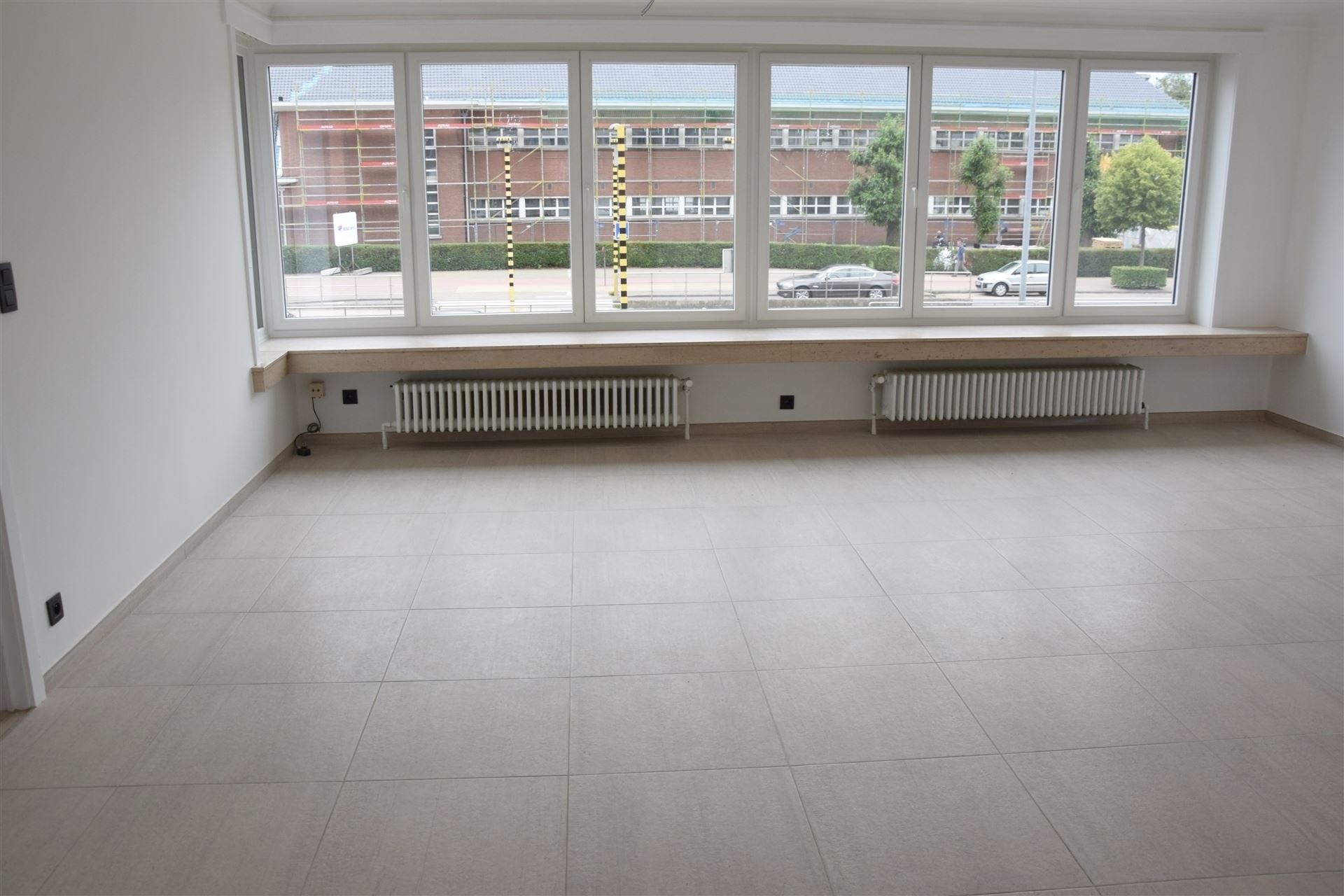Apartment - photo 3