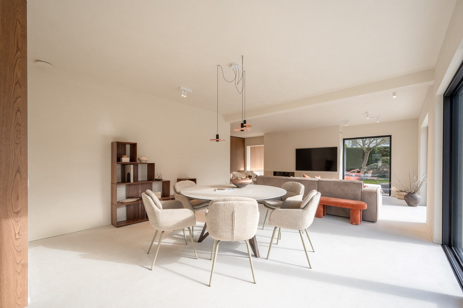 Alleenstaande en luxueus gerenoveerde villa op een rustige en residentiële ligging in Knokke - foto 4