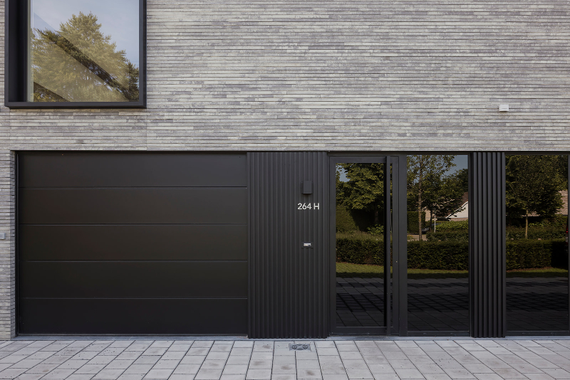 Prachtige en helemaal afgewerkte nieuwbouwwoning met vaartzicht in Schoten - foto 3