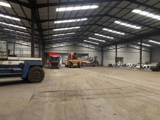 Commercial for rent in Boom