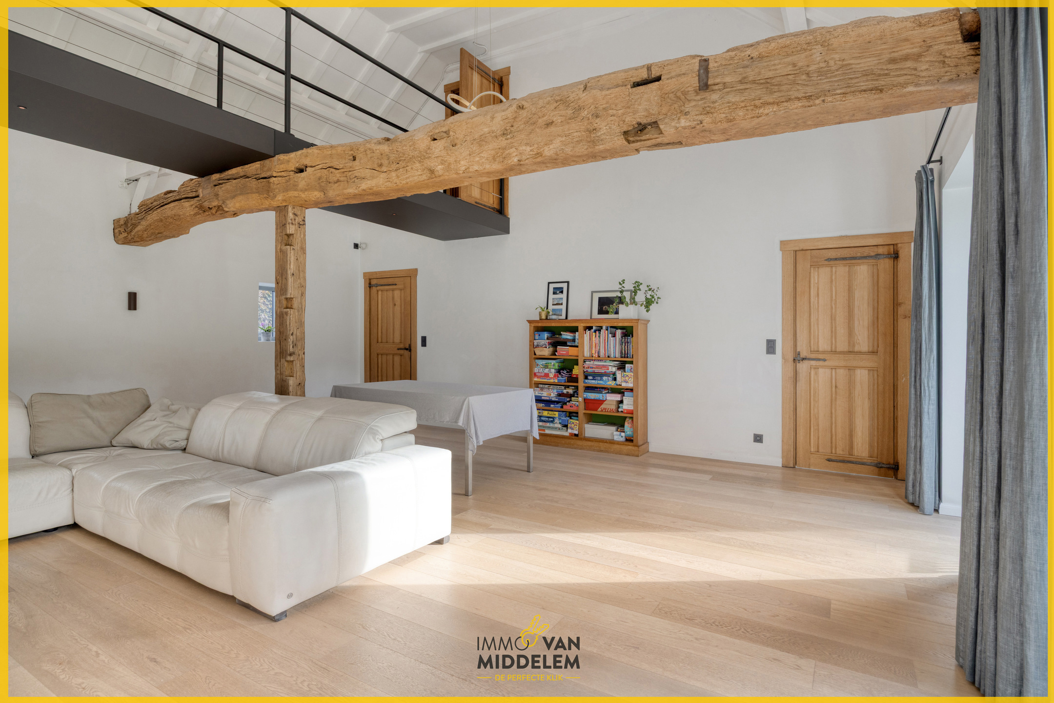 AUTHENTIEKE HOEVE, 5 KAMERS, ZWEMBAD EN BIJGEBOUWEN OP 90a82 - foto 4