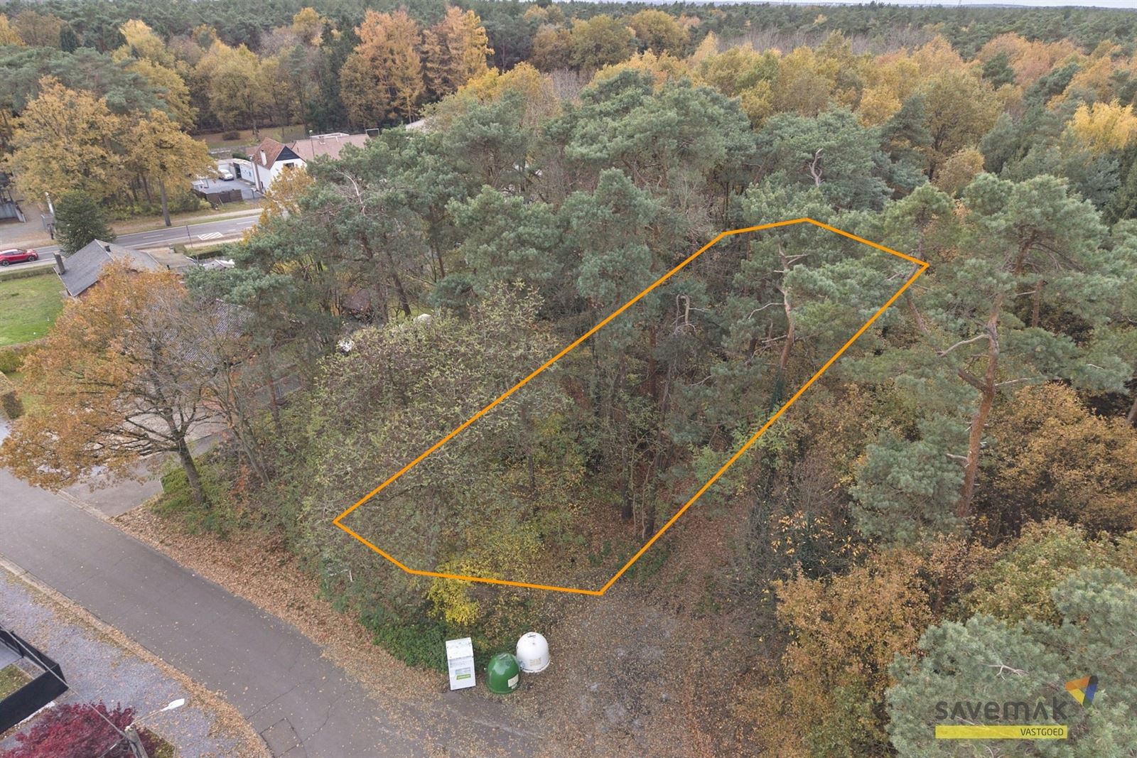 Bouwgrond vlakbij het bos - foto 1